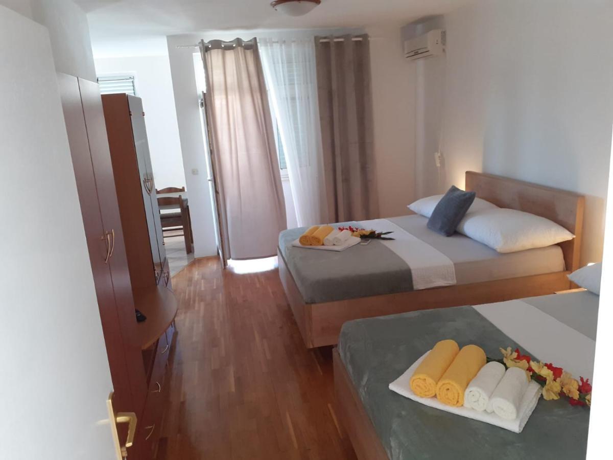Apartments Vinea Baška Voda Eksteriør billede