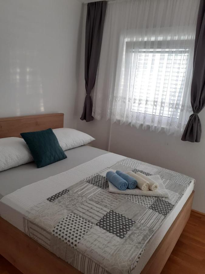 Apartments Vinea Baška Voda Eksteriør billede