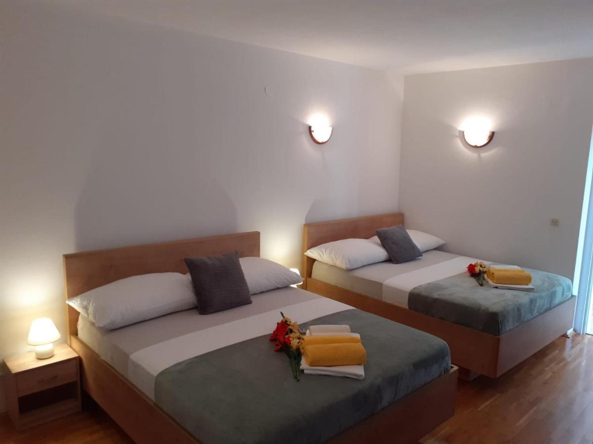 Apartments Vinea Baška Voda Eksteriør billede